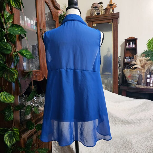 NANA USA Blue Top - Picture 3 of 10